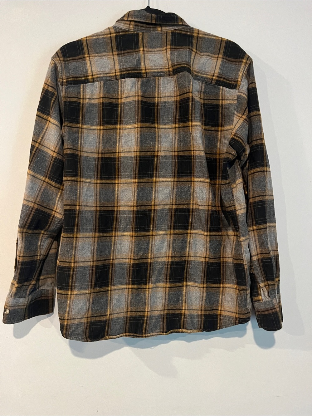 RedHead Men's Black, Gray & Tan Plaid Button-Down Shirt - Picture 4 of 4